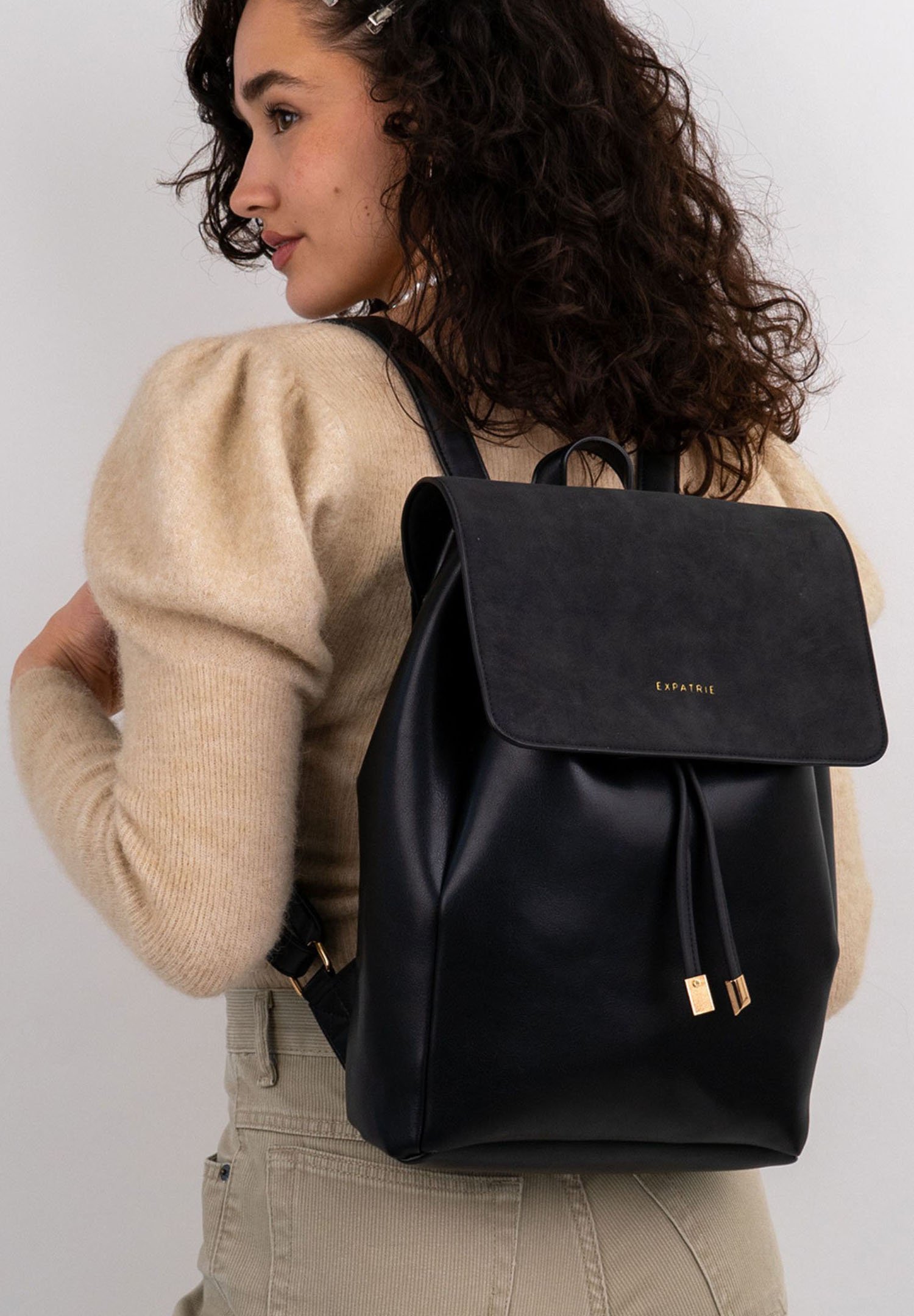 sac-a-dos-en-cuir-femme-050mez-1.jpg Expatrié ESTELLE Sac à dos schwarz/noir ZALANDO.FR – Image 1