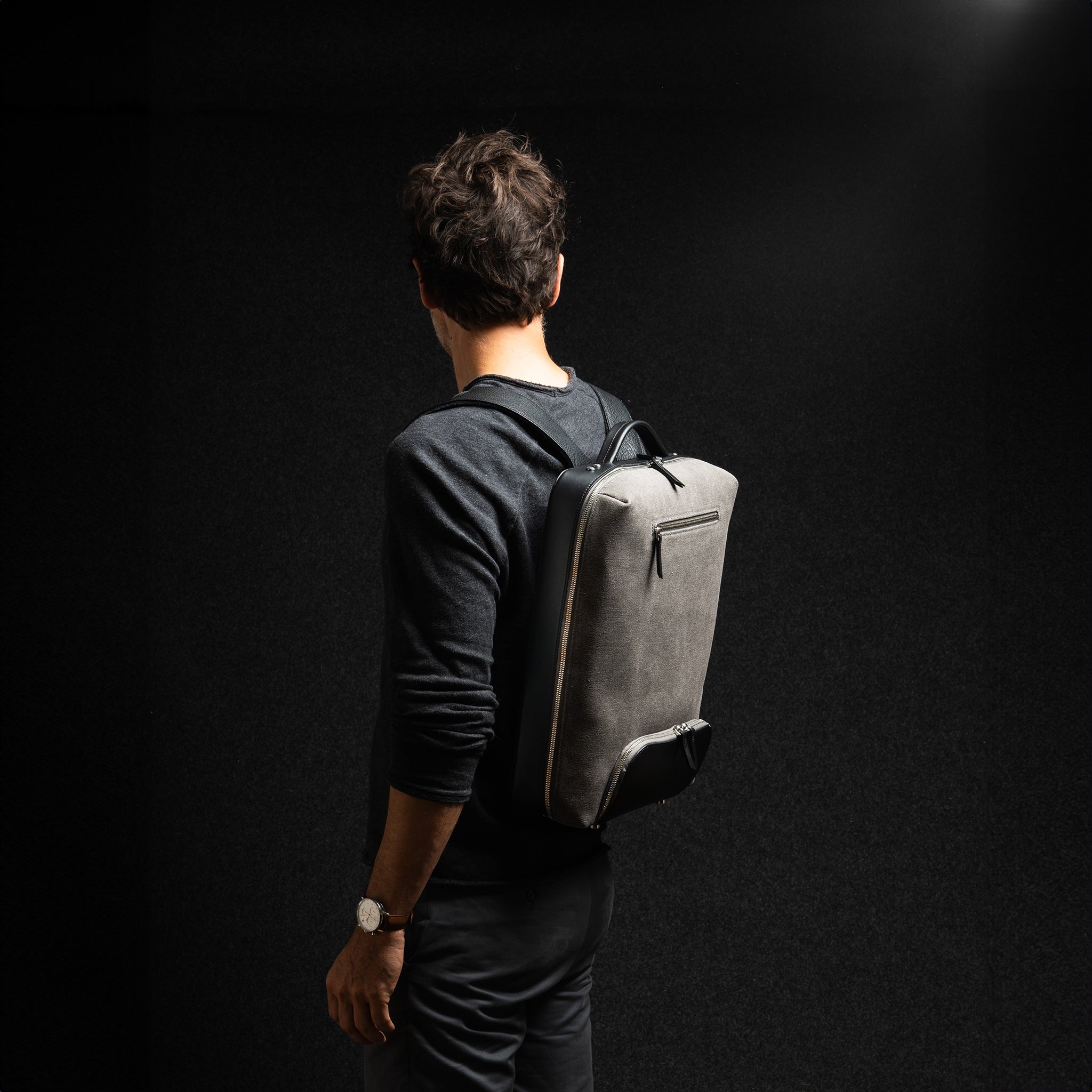 sac-a-dos-pour-pc-663shu-1.jpg Sac à dos ordinateur 13 à 16 pouces en toile et cuir noir | lundi – Image 1