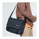 Besace Delegate + 17 pouces 38,5 cm Triple denim Eastpak K26E 26W TRIPLE DENIM